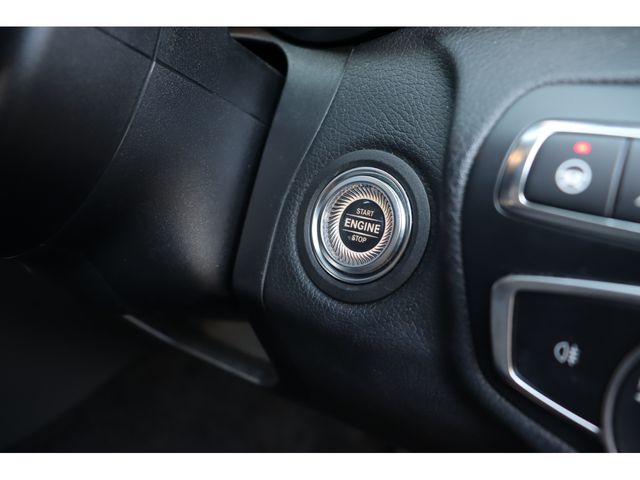 Mercedes Benz C-CLASS 2018-01 196631-16