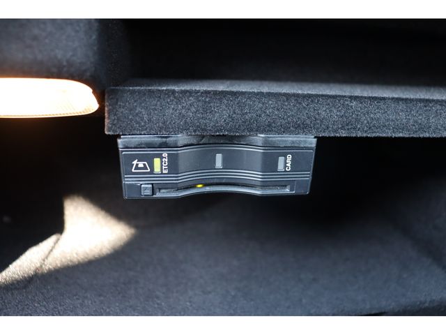 Mercedes Benz C-CLASS 2018-01 196631-10