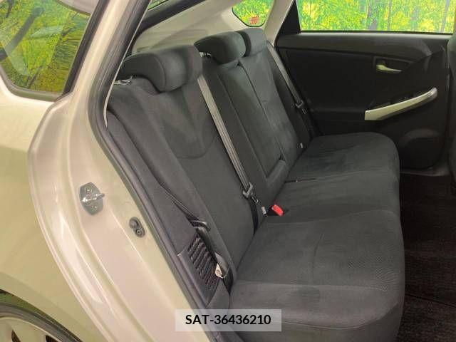Toyota PRIUS 2012-03 366329-9