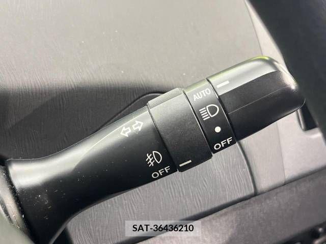 Toyota PRIUS 2012-03 366329-7