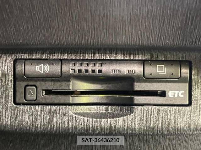Toyota PRIUS 2012-03 366329-4