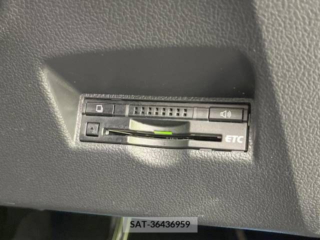 Toyota PRIUS 2016-05 349644-6