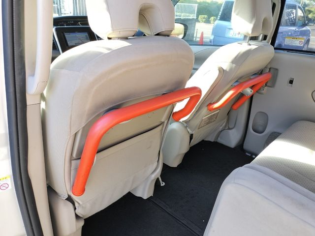 Nissan SERENA 2018-10 183640-15
