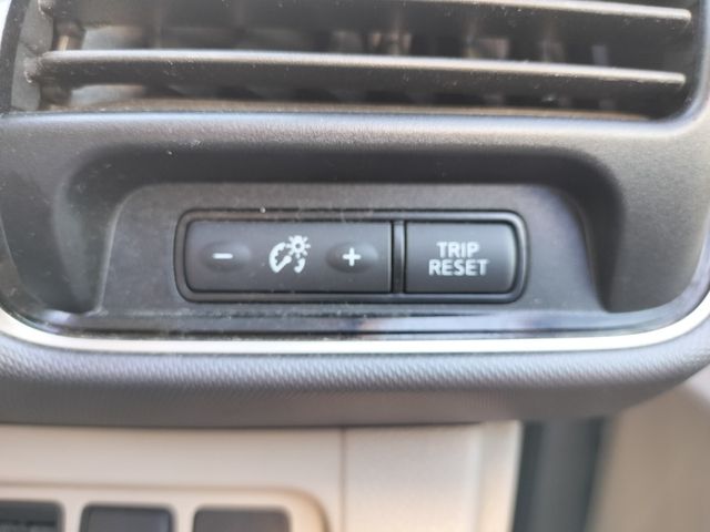 Nissan SERENA 2018-10 183640-21