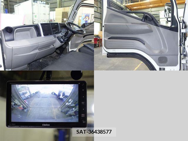 Mitsubishi CANTER 2017-04 331318-14