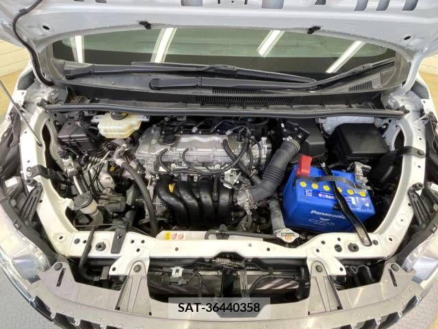 Toyota ESQUIRE 2018-06 268560-18