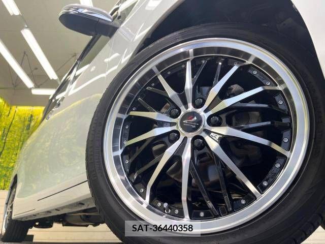 Toyota ESQUIRE 2018-06 268560-13