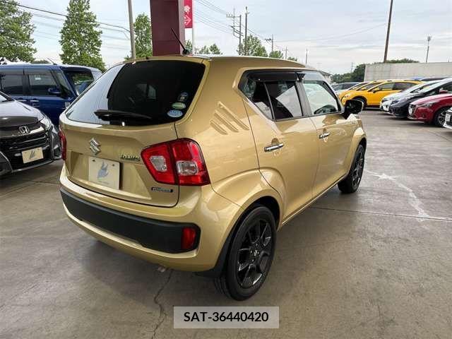 Suzuki IGNIS 2017-05 396878-9