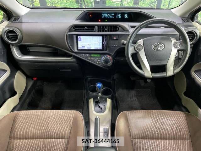 Toyota AQUA 2014-06 292292-1