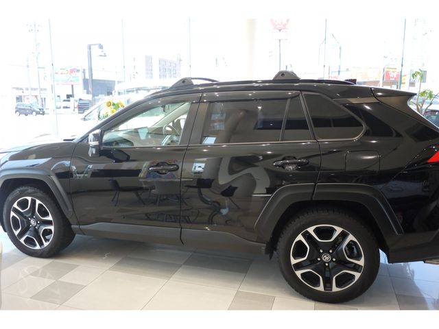 Toyota RAV4 2019-09 6445-3
