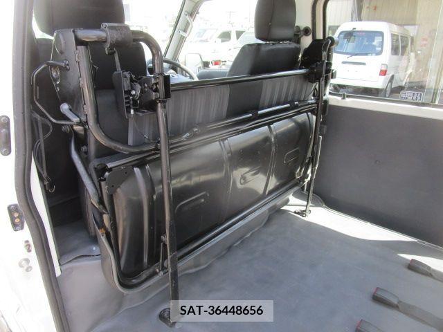 Mazda BONGO VAN 2019-03 253259-15