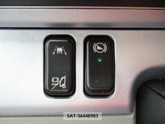 Mitsubishi CANTER 2023-11 263468-18