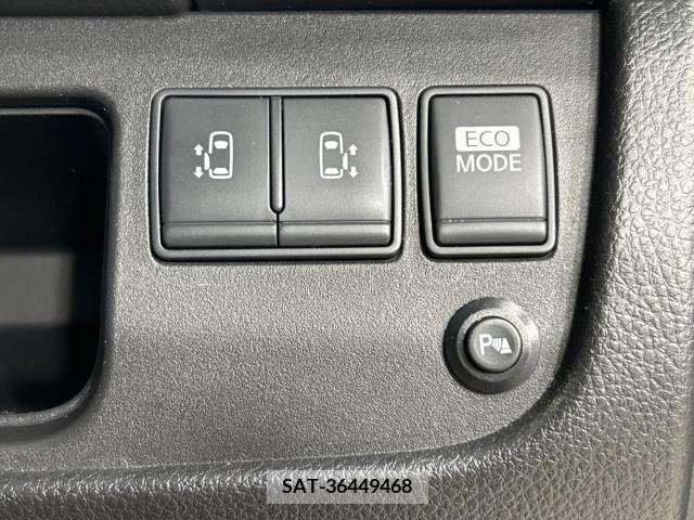 Nissan SERENA 2012-02 367788-4