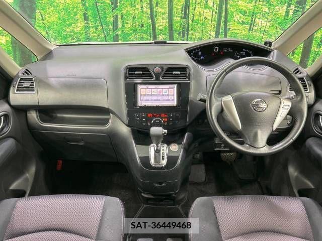 Nissan SERENA 2012-02 367788-1
