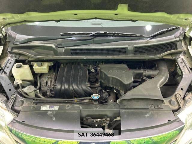 Nissan SERENA 2012-02 367788-18