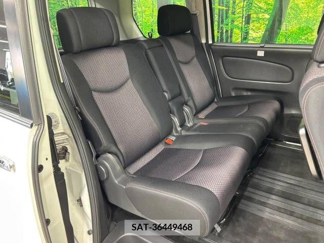 Nissan SERENA 2012-02 367788-8
