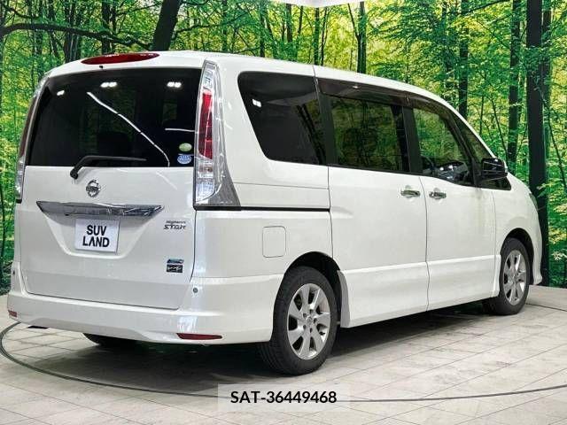 Nissan SERENA 2012-02 367788-17
