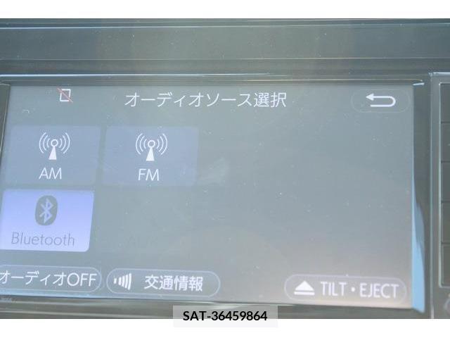 Toyota PRIUS 2017-03 283299-3