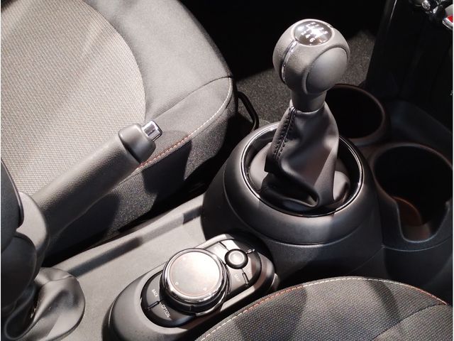 Bmw MINI 2017-03 183021-23