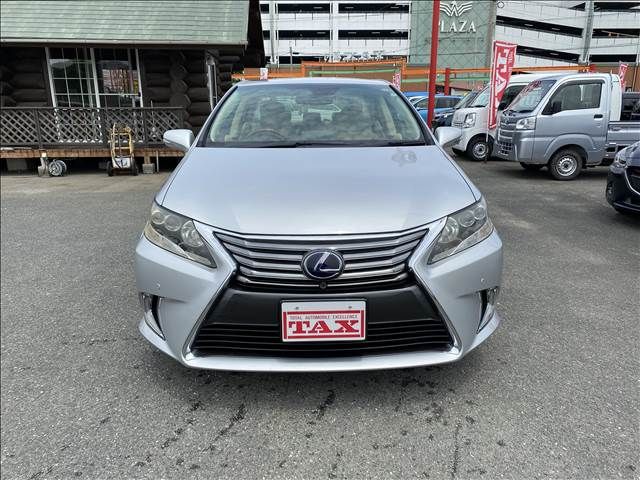 Lexus HS 2013-03 2332-16