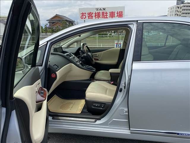 Lexus HS 2013-03 2332-4