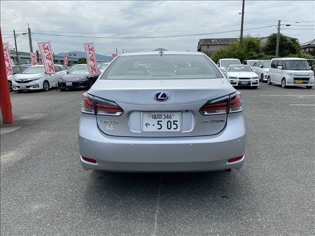 Lexus HS 2013-03 2332-15
