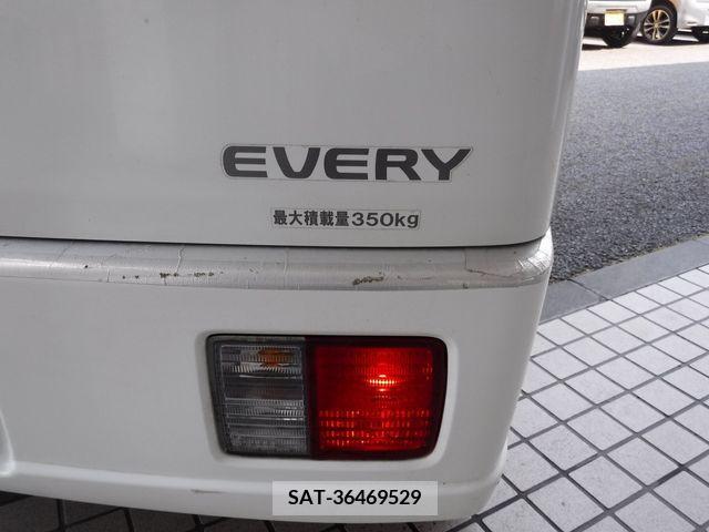 Suzuki EVERY 2009-04 271526-3