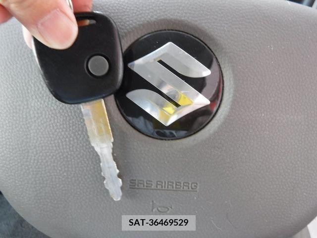 Suzuki EVERY 2009-04 271526-9