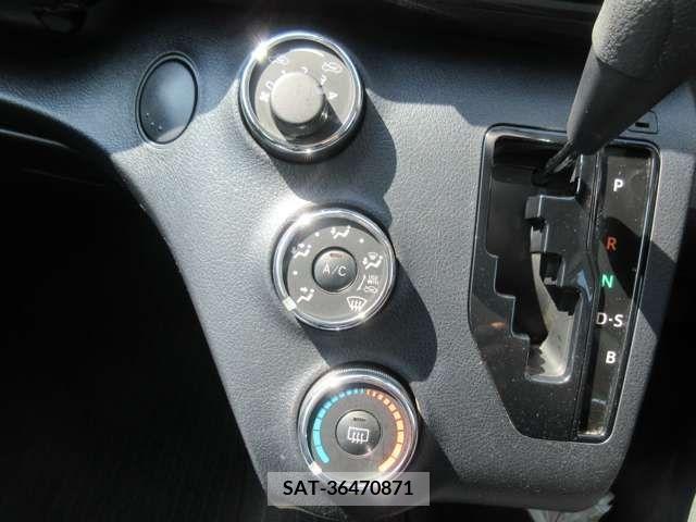 Toyota SIENTA 2016-01 201249-13