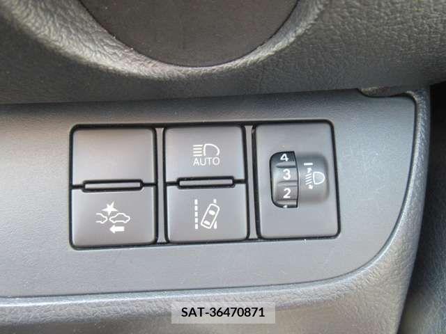 Toyota SIENTA 2016-01 201249-15