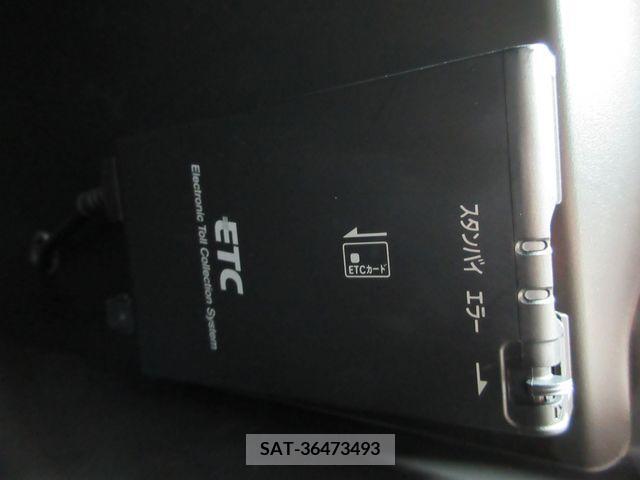Nissan NOTE 2019-04 325919-3