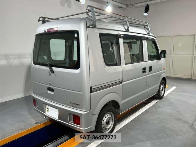 Suzuki EVERY 2012-12 215718-7