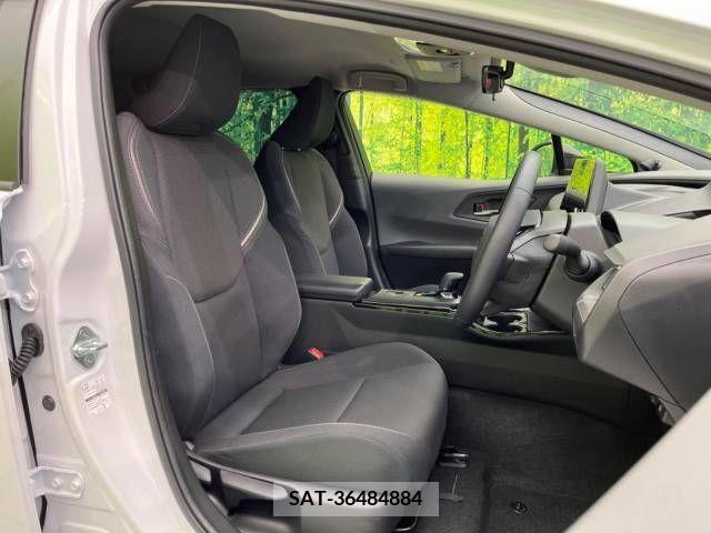 Toyota PRIUS 2023-02 242232-8