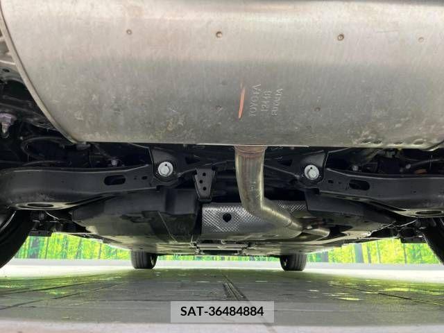 Toyota PRIUS 2023-02 242232-19