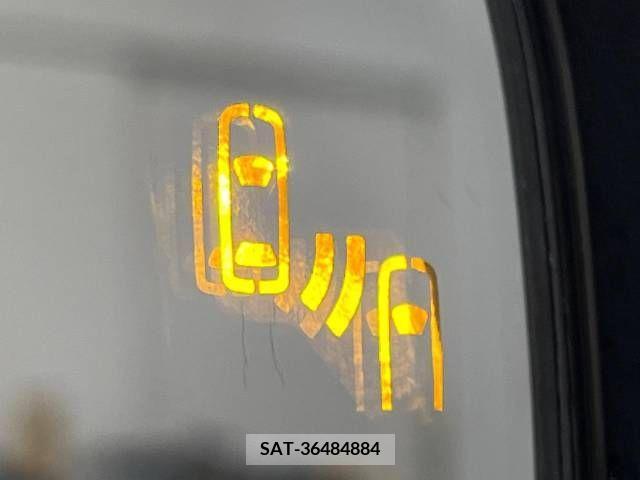 Toyota PRIUS 2023-02 242232-7