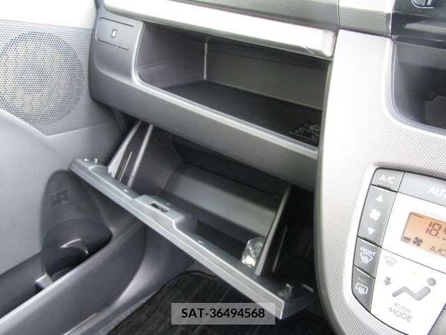 Daihatsu MOVE CUSTOM 2013-07 384233-5