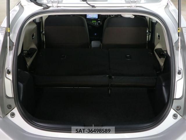 Toyota AQUA 2013-05 374207-14