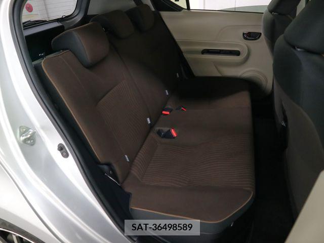 Toyota AQUA 2013-05 374207-12
