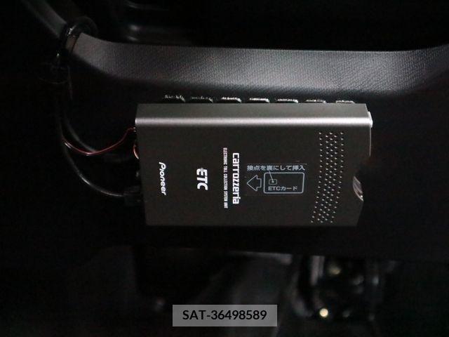 Toyota AQUA 2013-05 374207-23