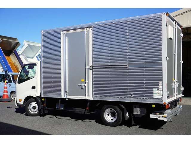 Hino DUTRO 2017-08 13763-6