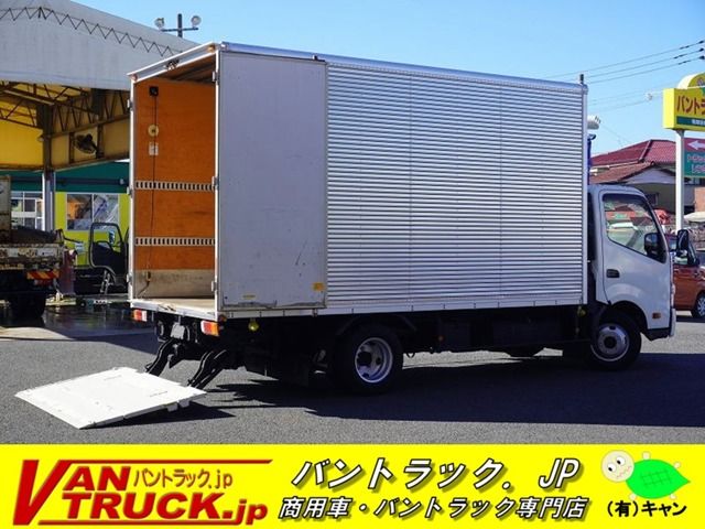 Hino DUTRO 2017-08 13763-0
