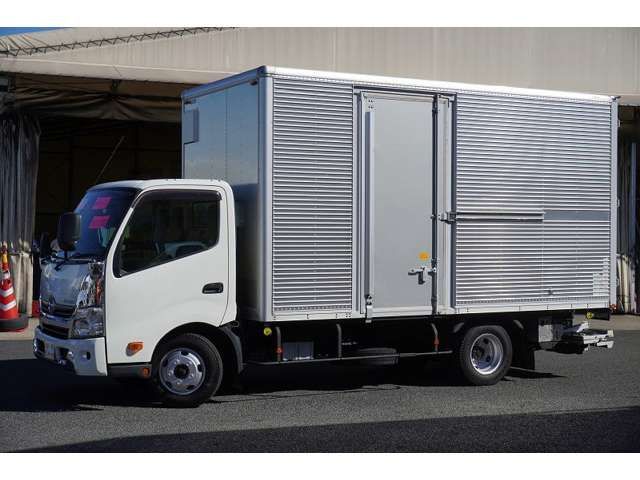 Hino DUTRO 2017-08 13763-8