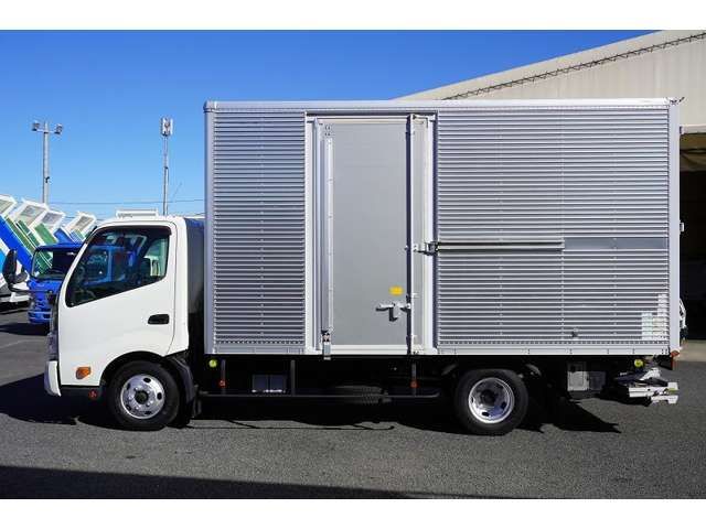 Hino DUTRO 2017-08 13763-2