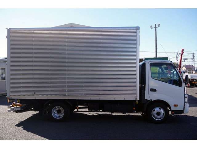 Hino DUTRO 2017-08 13763-4