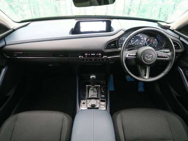 Mazda CX-30 2023-03 189960-1