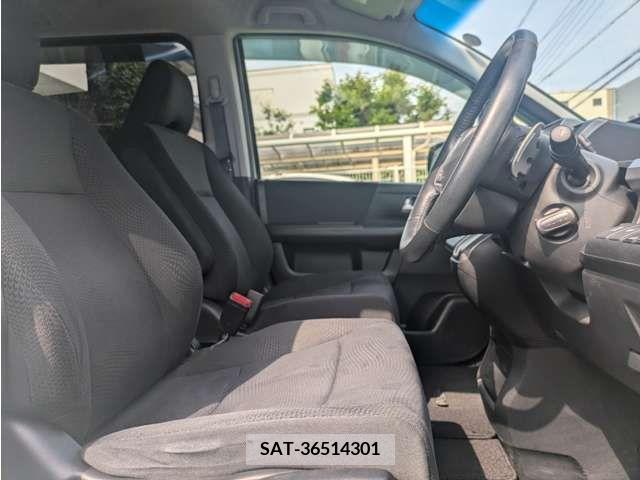 Honda e 2013-10 380754-12