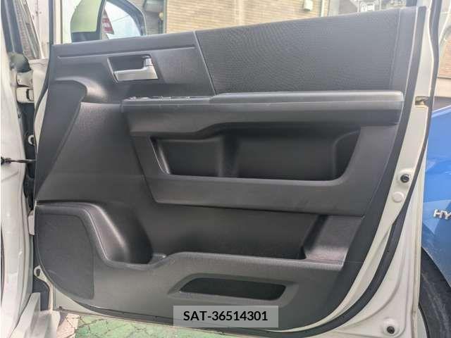 Honda e 2013-10 380754-10