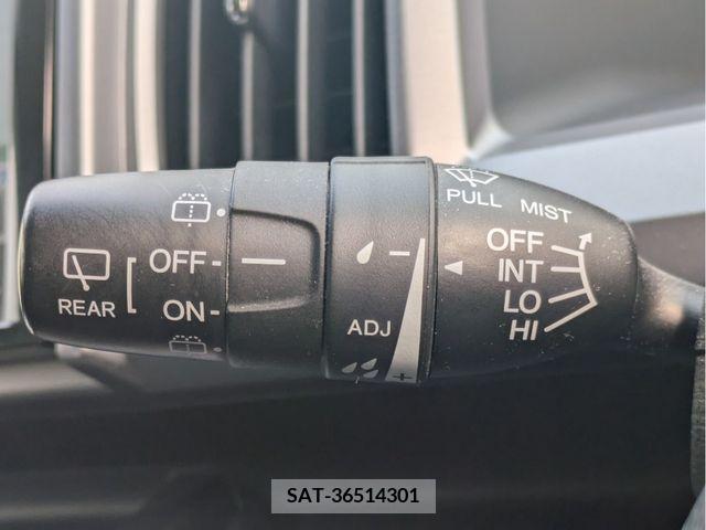 Honda e 2013-10 380754-25