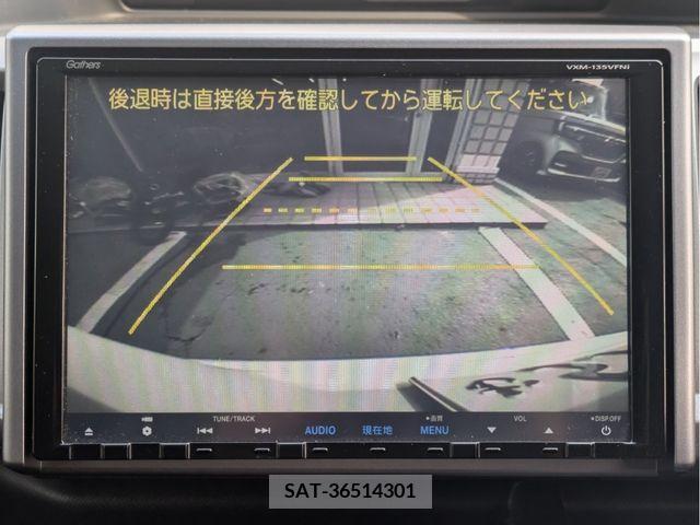 Honda e 2013-10 380754-21
