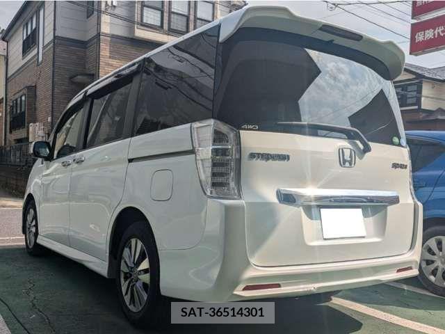 Honda e 2013-10 380754-2